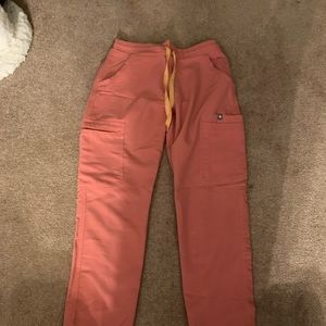 Coral straight leg figs